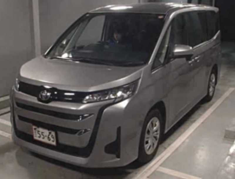Toyota Noah 2,0L 2023