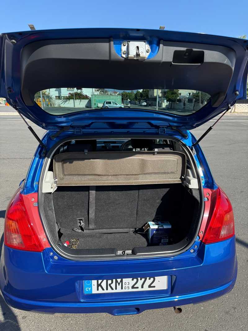 2004 Suzuki Swift 1,3L 2004 Cyprus