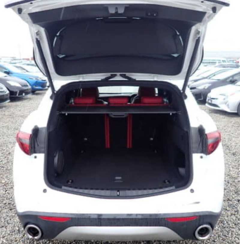 2021 Alfa Romeo Stelvio 2,2L 2021 Cyprus