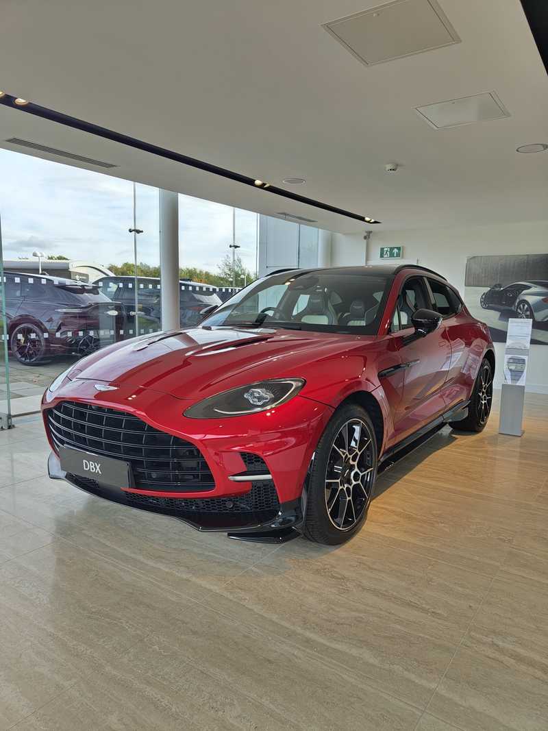 2025 Aston Martin DBX 4,0L 2025 Cyprus