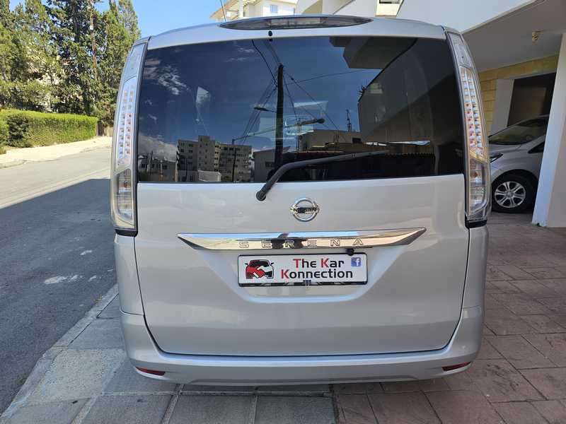 2016 Nissan Serena 2,0L 2016 Cyprus