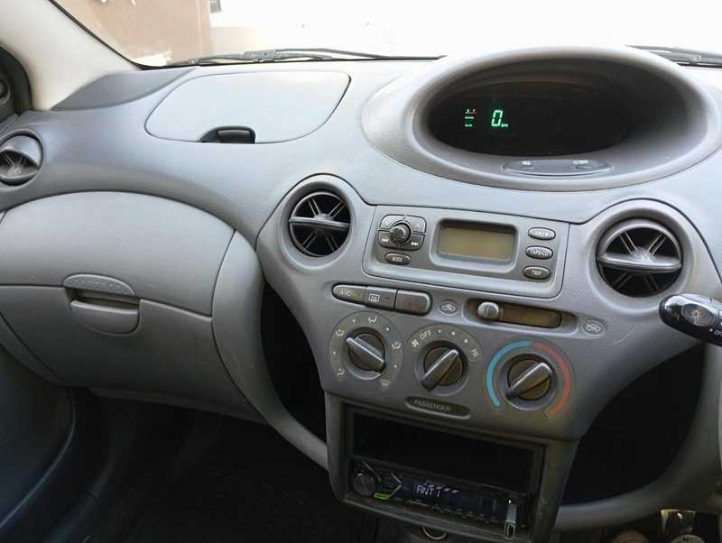 2000 Toyota Yaris 1,0L 2000 Cyprus