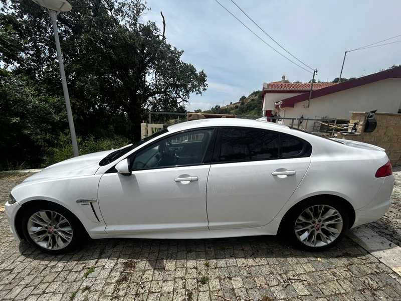 2014 Jaguar XF 2,2L 2014 Cyprus