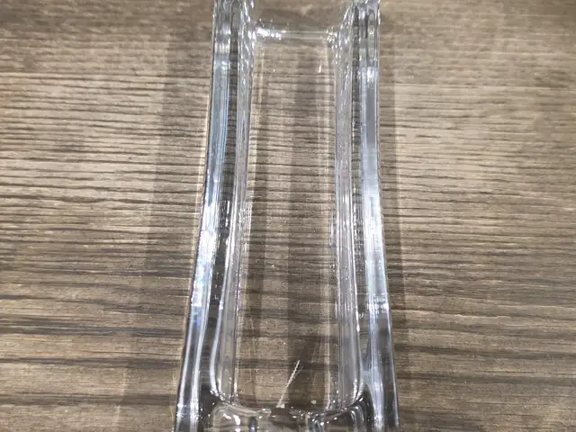 Glass cigar ashtray, Larnaca — Aradippou - Apostolos Loukas