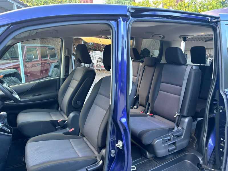 2021 Nissan Serena 2,0L 2021 Cyprus