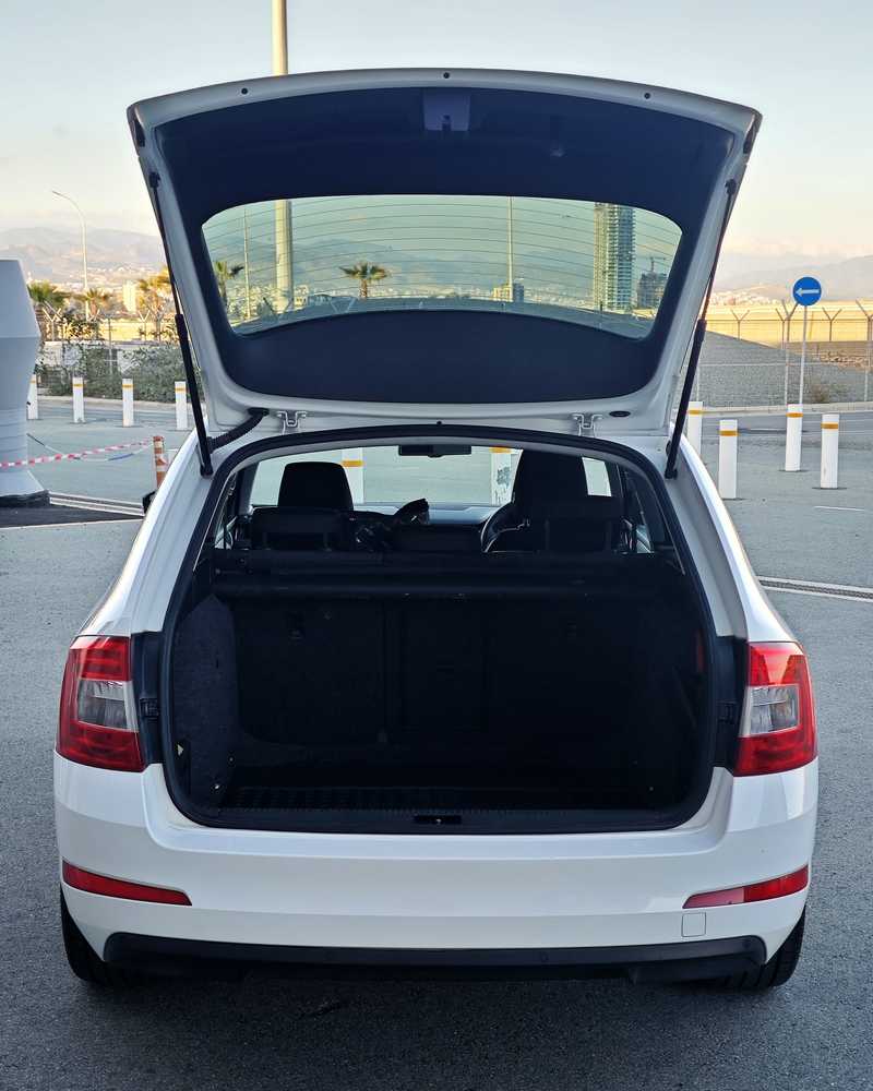 2015 Skoda Octavia 2,0L 2015 Cyprus