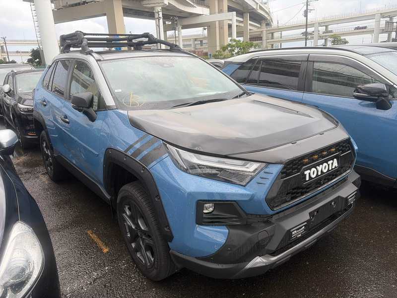 Toyota RAV4 2,5L 2023