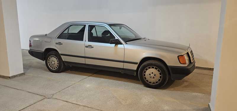 1988 Mercedes-Benz E-Class 3,0L 1988 Cyprus