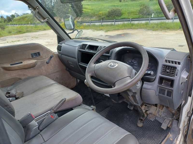 2004 Mazda Bongo 1,8L 2004 Cyprus