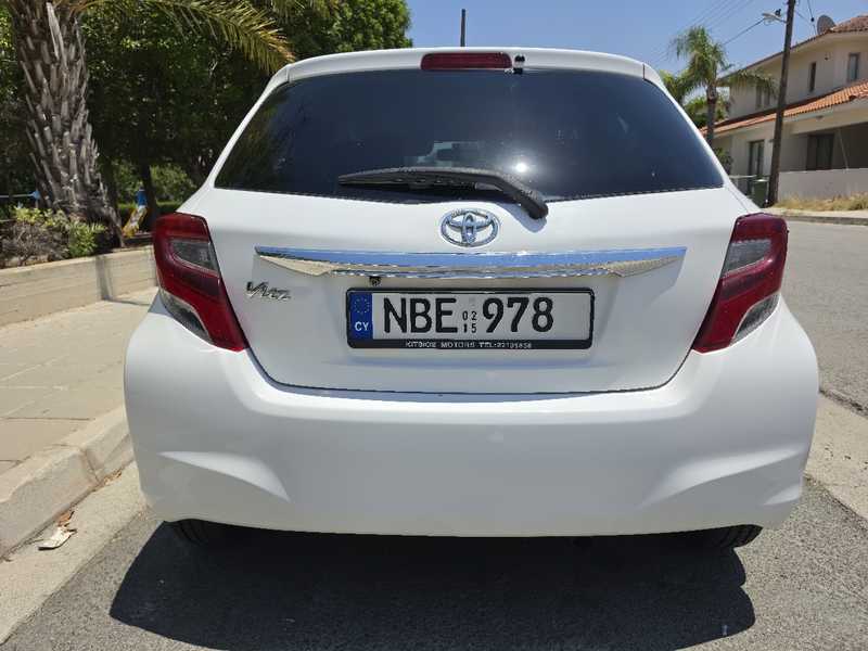 2015 Toyota Vitz 1,3L 2015 Cyprus