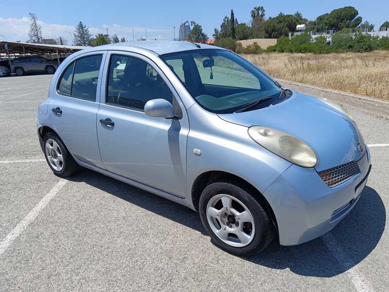 Nissan March 1,2L 2002