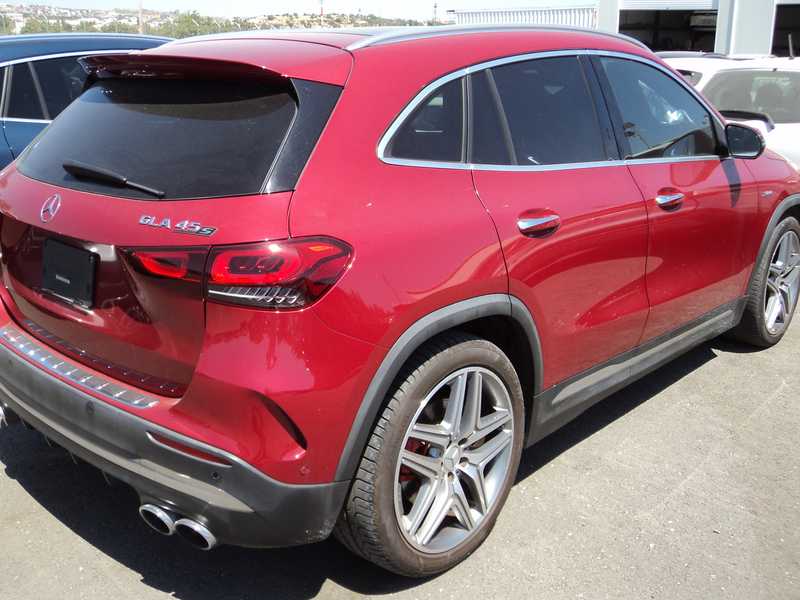 2022 Mercedes-Benz GLA 45 2,0L 2022 Cyprus