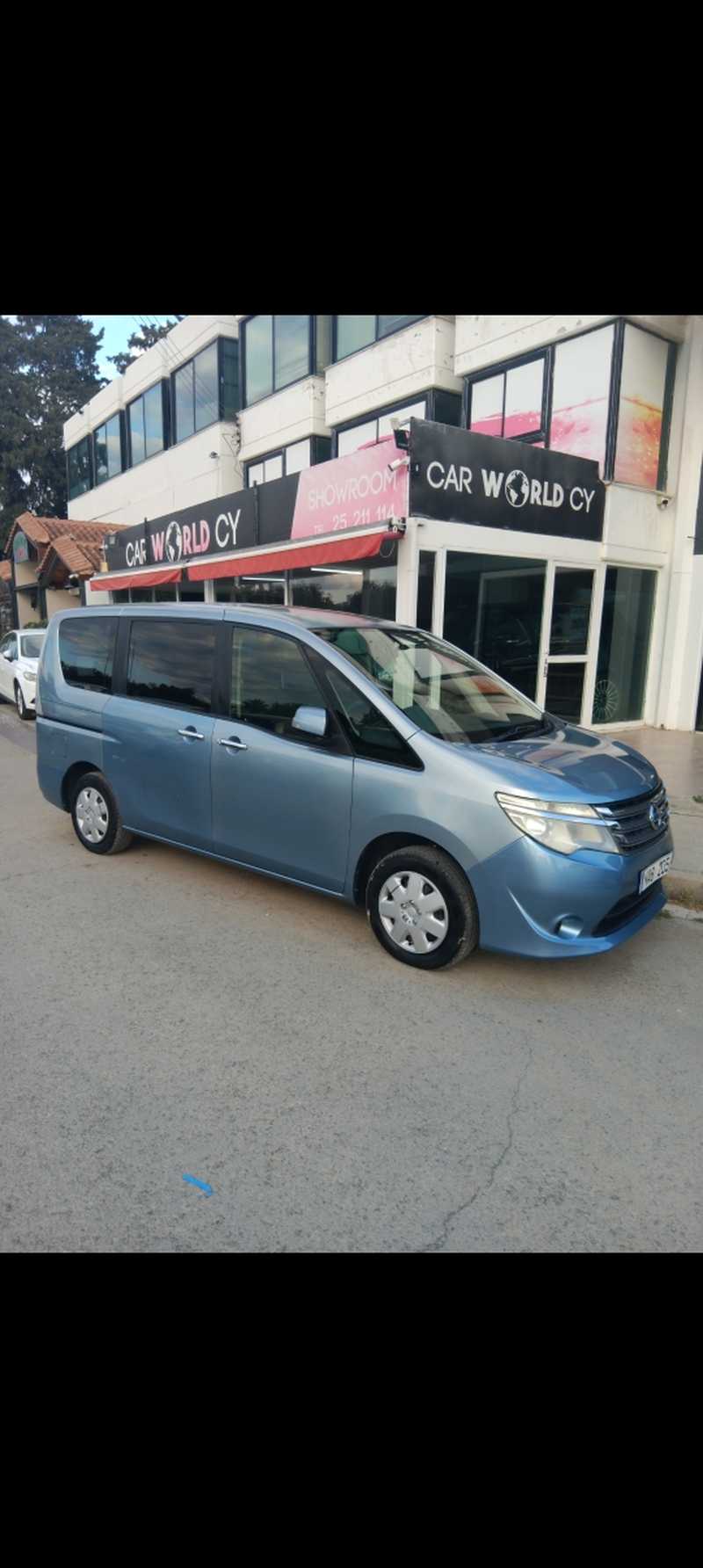 2014 Nissan Serena 2,0L 2014 Cyprus