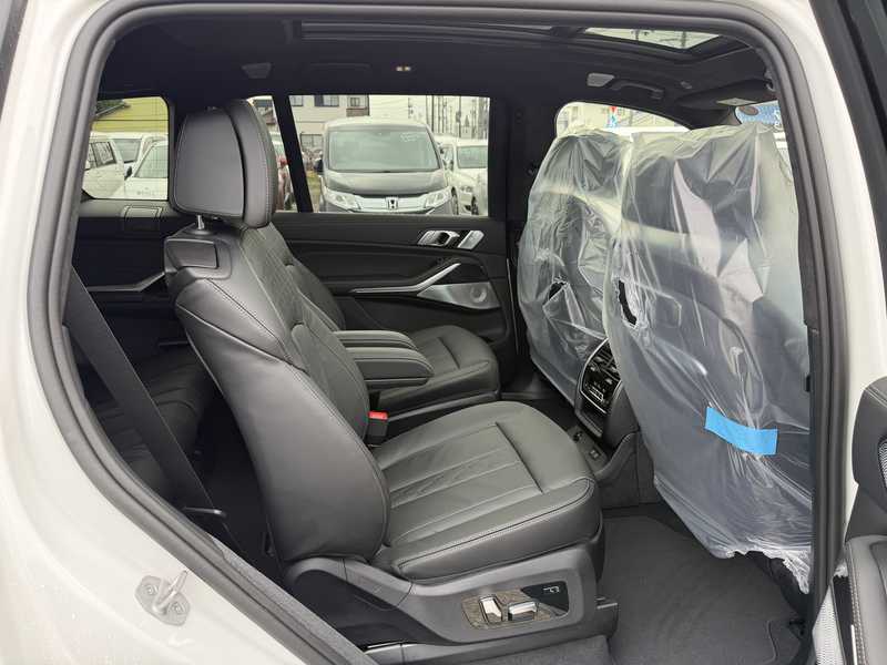 2025 BMW X7 3,0L 2025 Cyprus