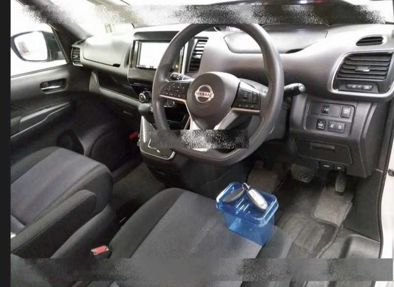 2022 Nissan Serena 2,0L 2022 Cyprus