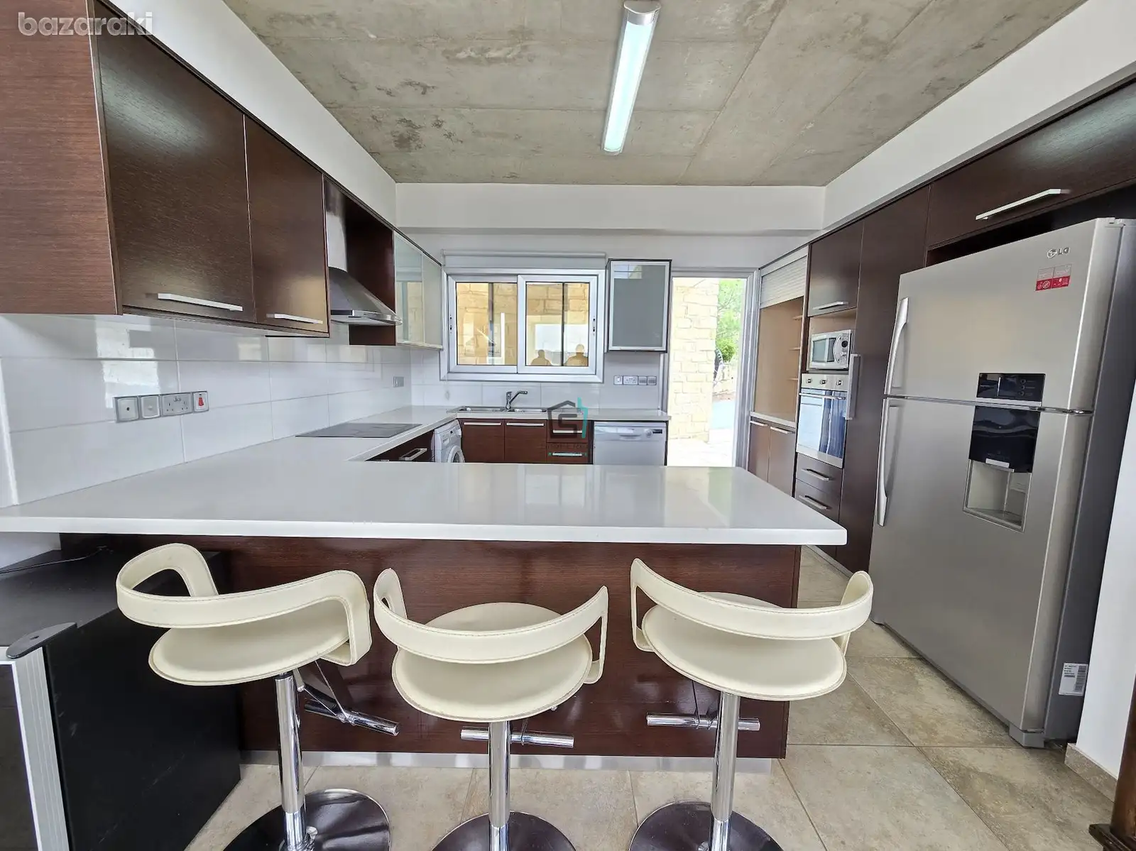 House, 3 bedrooms — 5