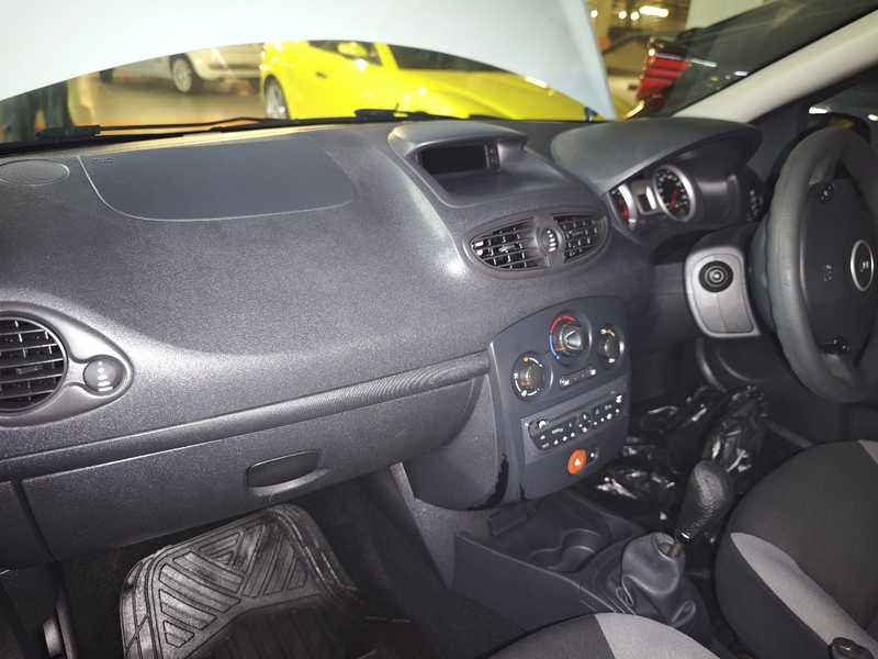 2011 Renault Clio 1,5L 2011 Cyprus