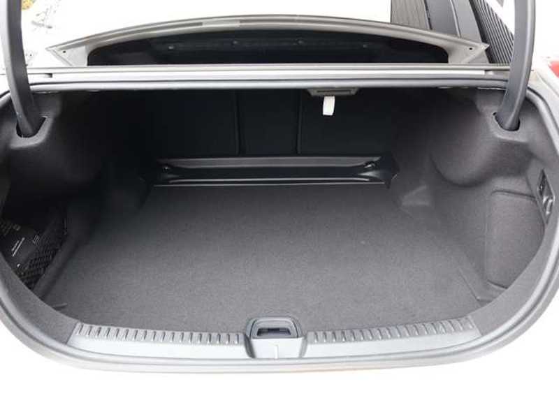 2024 Mercedes-Benz E-Class 2,0L 2024 Cyprus