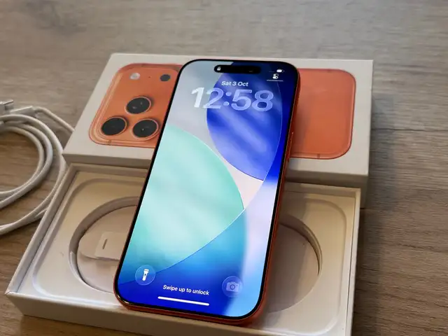 Iphone 17 pro 256gb cosmic orange pristine condition 100 battery health, Nicosia — Strovolos - Stavros