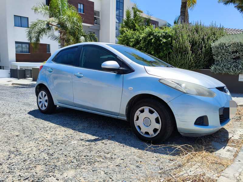 Mazda Demio 1,3L 2011