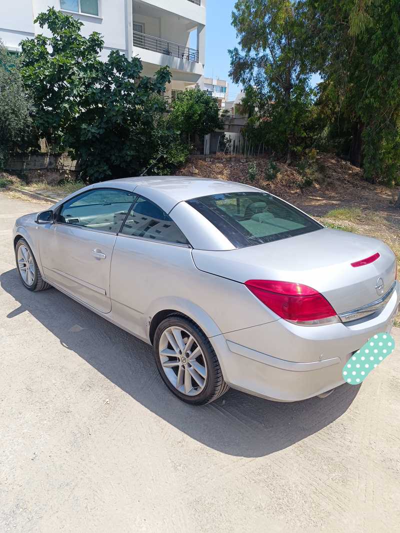 2007 Opel, Vauxhall Astra 1,6L 2007 Cyprus