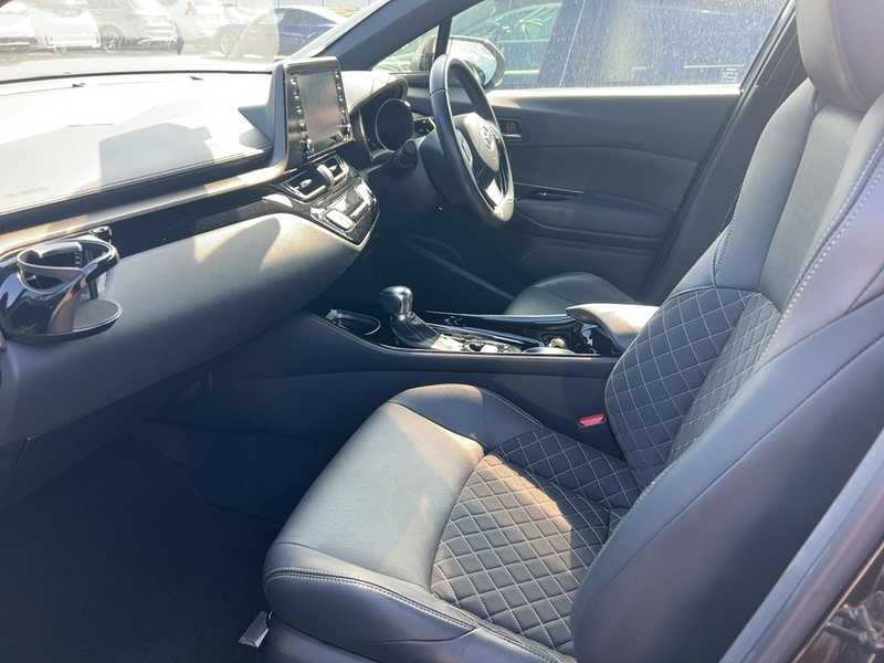 2022 Toyota C-HR 1,8L 2022 Cyprus