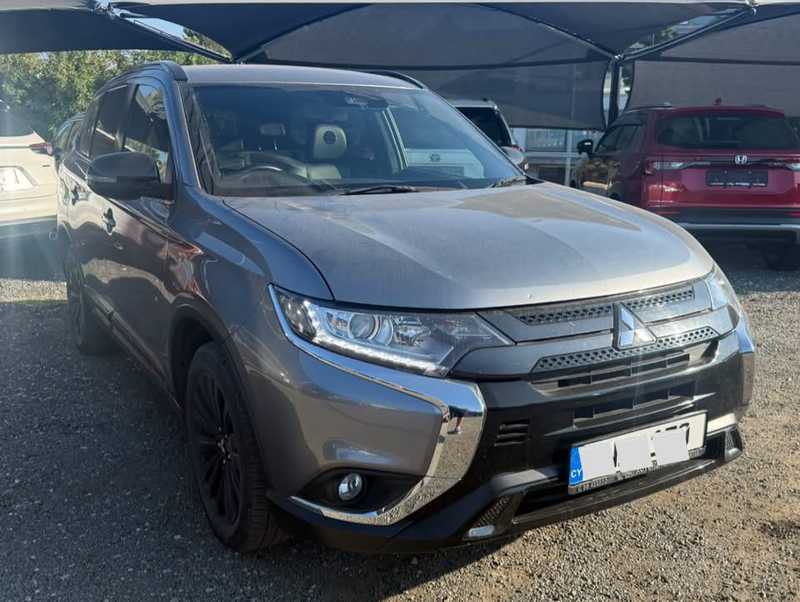 Mitsubishi Outlander 2,5L 2021