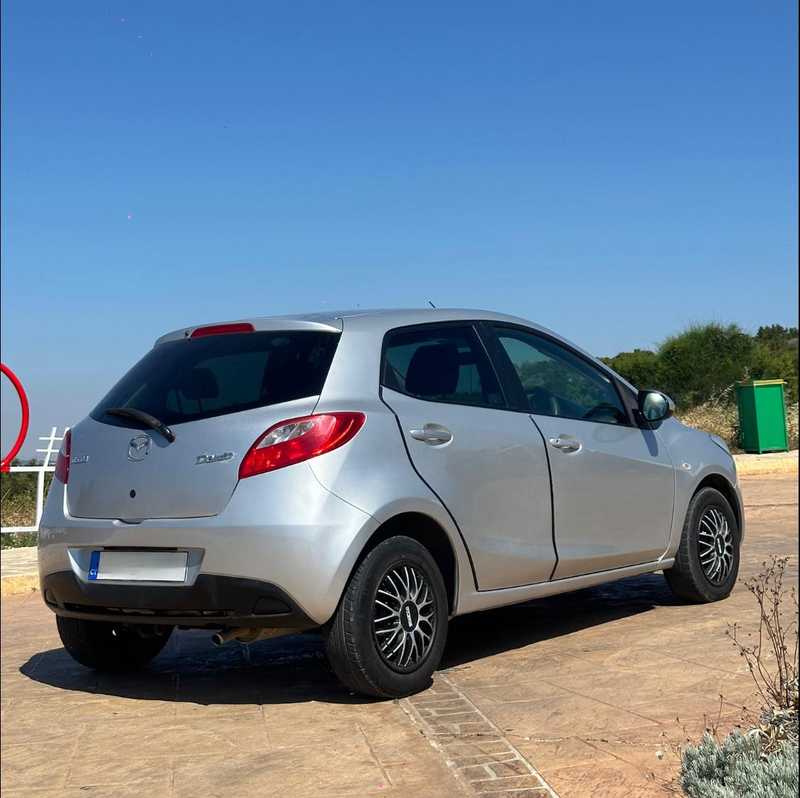 2011 Mazda Demio 1,3L 2011 Cyprus