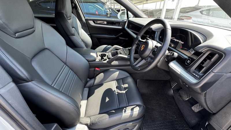 2025 Porsche Cayenne 3,0L 2025 Cyprus