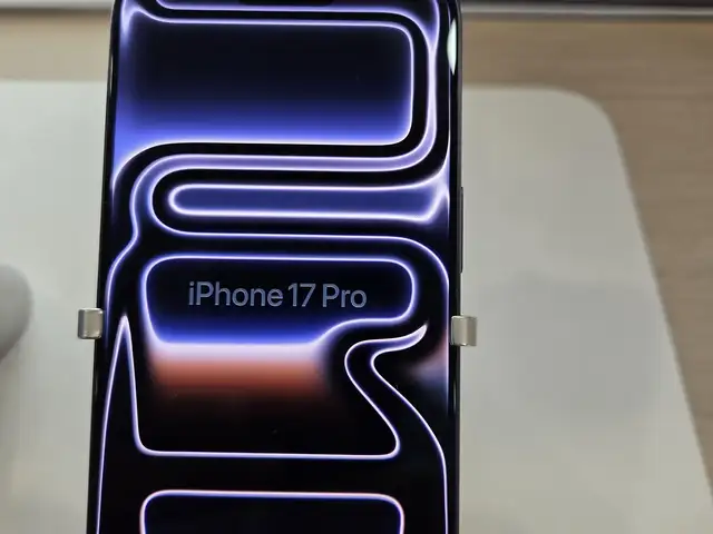 Iphone 17 pro, Επαρχία Λάρνακας — Λάρνακα - Λιμάνι