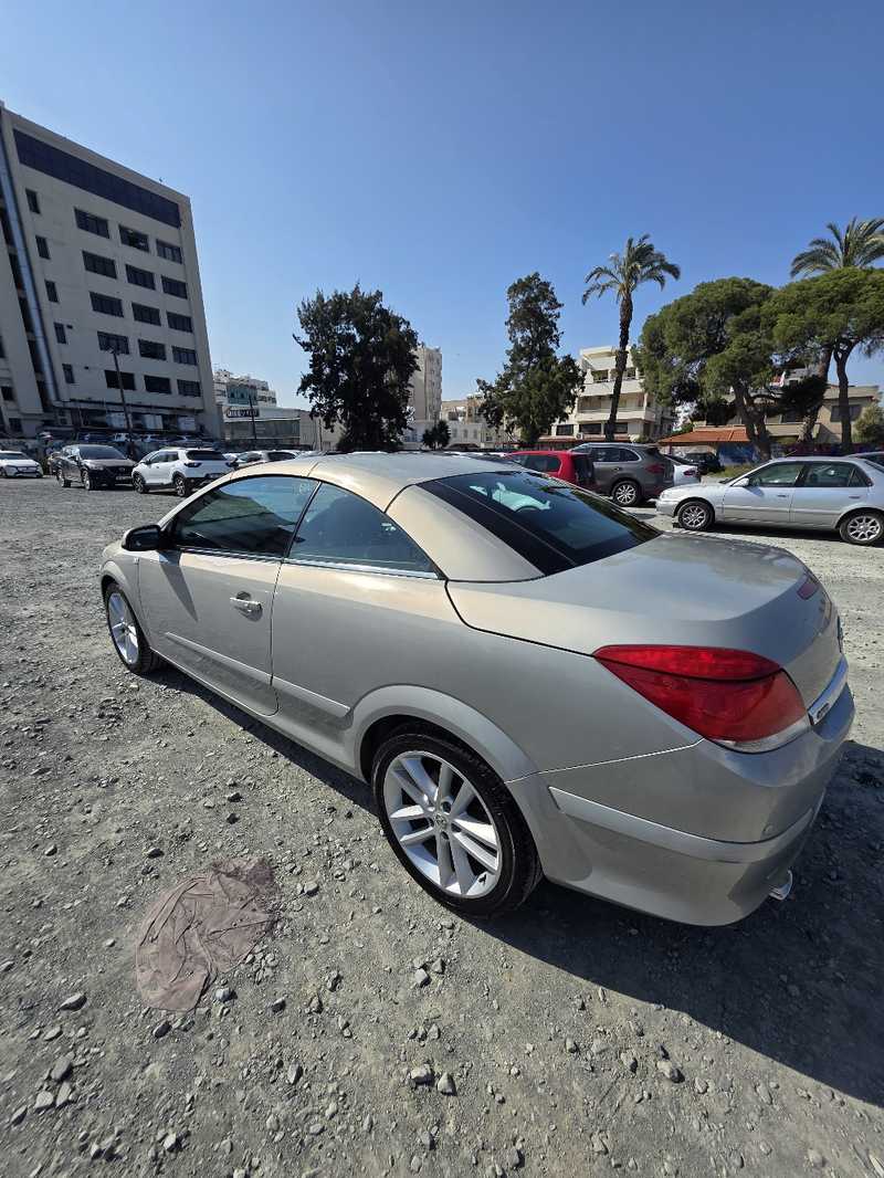2008 Opel, Vauxhall Astra 1,6L 2008 Cyprus