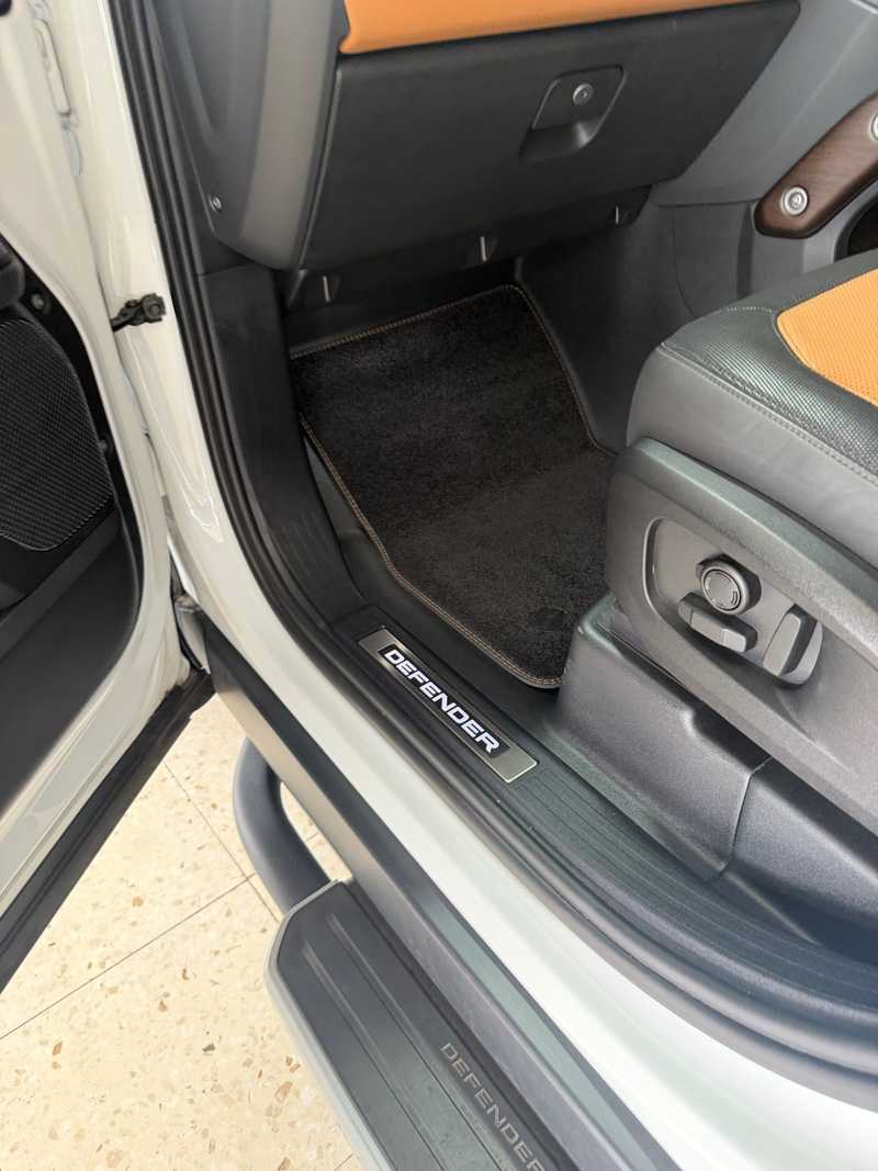 2025 Land Rover Defender 3,0L 2025 Cyprus