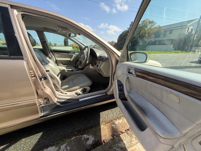 2002 Mercedes-Benz C-Class 2,0L 2002 Cyprus