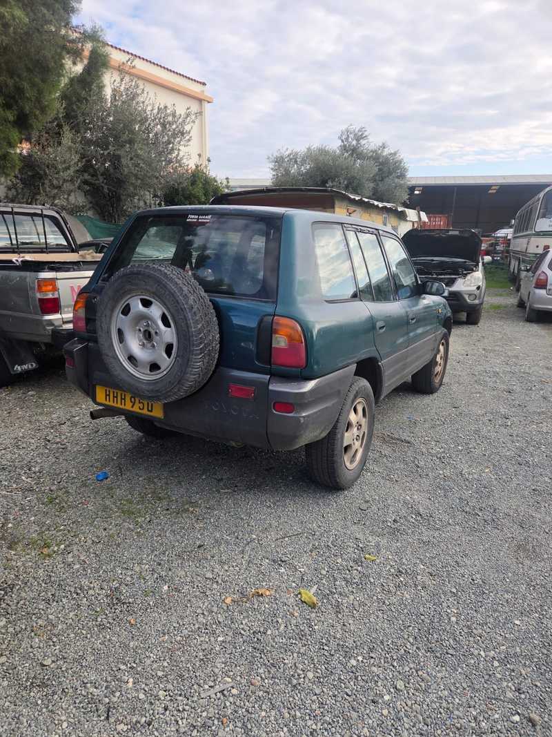 Toyota RAV4 2,0L 2000