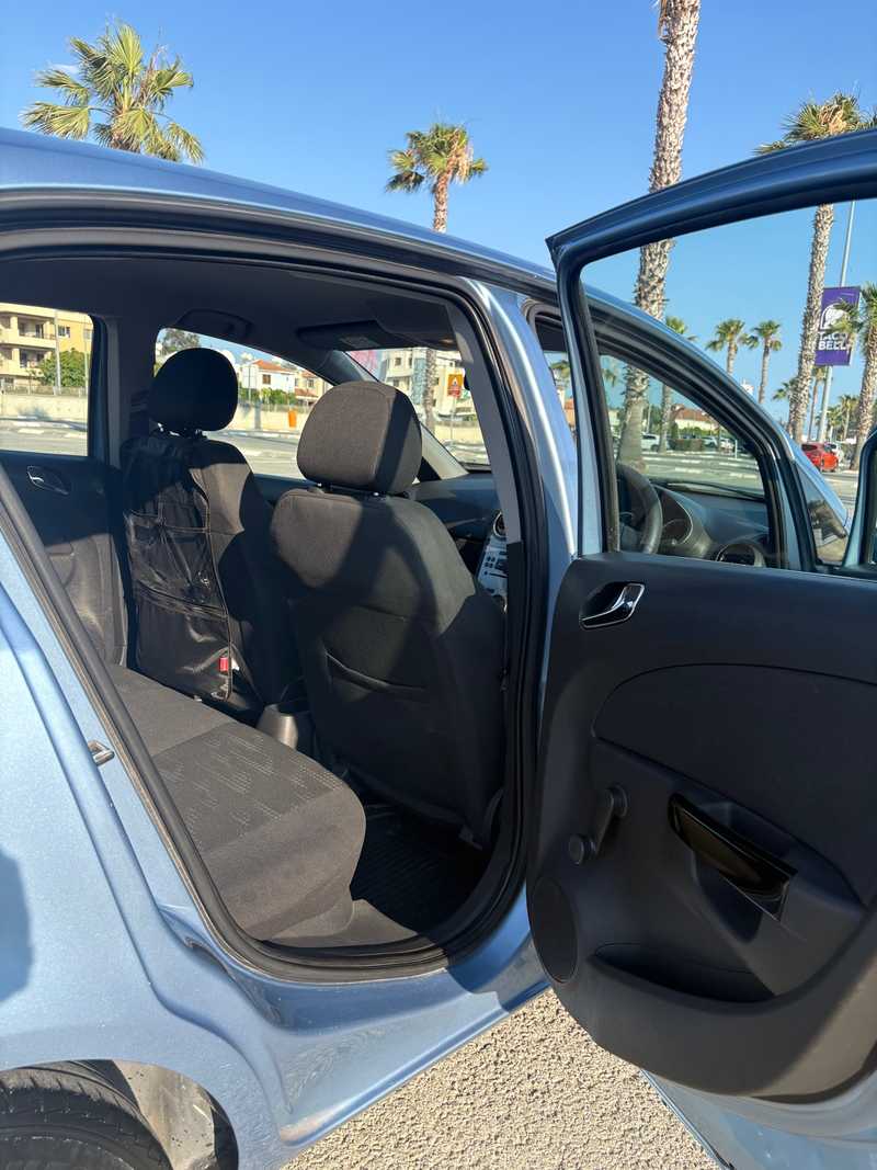 2014 Opel, Vauxhall Corsa 1,4L 2014 Cyprus