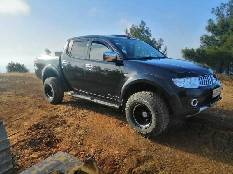 2011 Mitsubishi L200 2,5L 2011 Cyprus