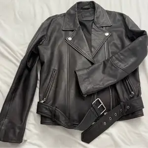 Leather biker jacket pinko, Επαρχία Λάρνακας — Λιβάδια Λάρνακας