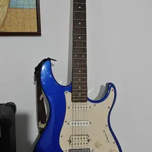 Electric Guitar..YAMHA EG112C, Nicosia — Nea Ledras