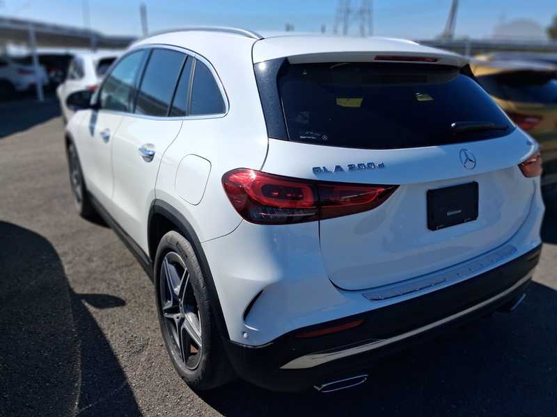 2022 Mercedes-Benz GLA-Class 2,0L 2022 Cyprus