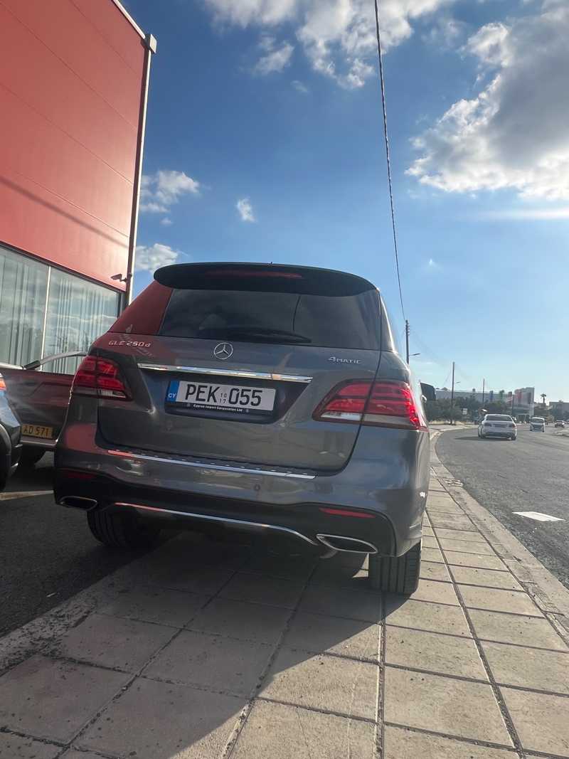 2017 Mercedes-Benz GLE-Class 2,5L 2017 Cyprus