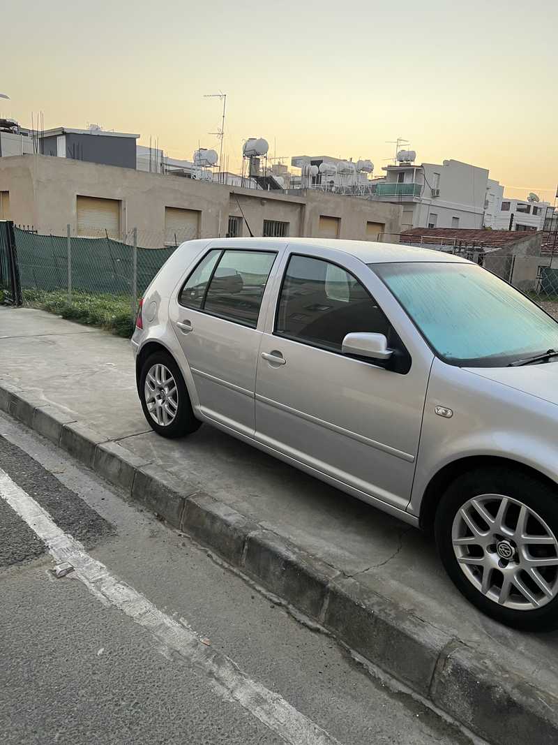 Volkswagen Golf 1,6L 2003