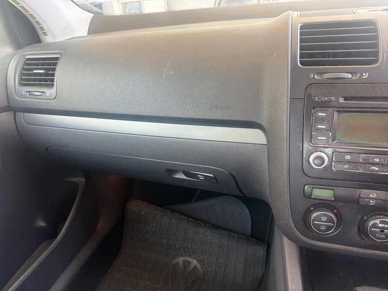 2007 Volkswagen Golf 1,6L 2007 Cyprus