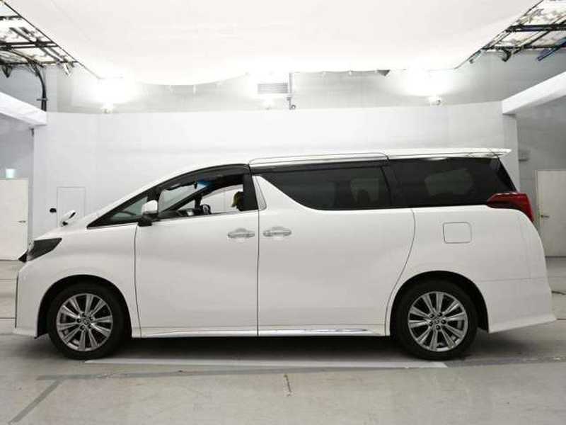 2023 Toyota Alphard 2,5L 2023 Cyprus