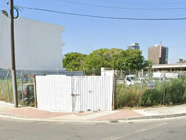 Commercial Plot 1010 m², Limassol — Limassol - Tsiflikoudia