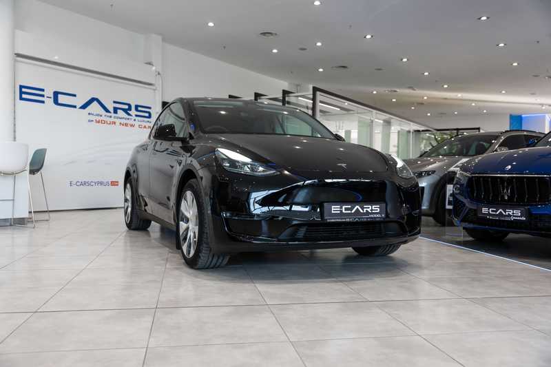 Tesla Model Y Electric 2022