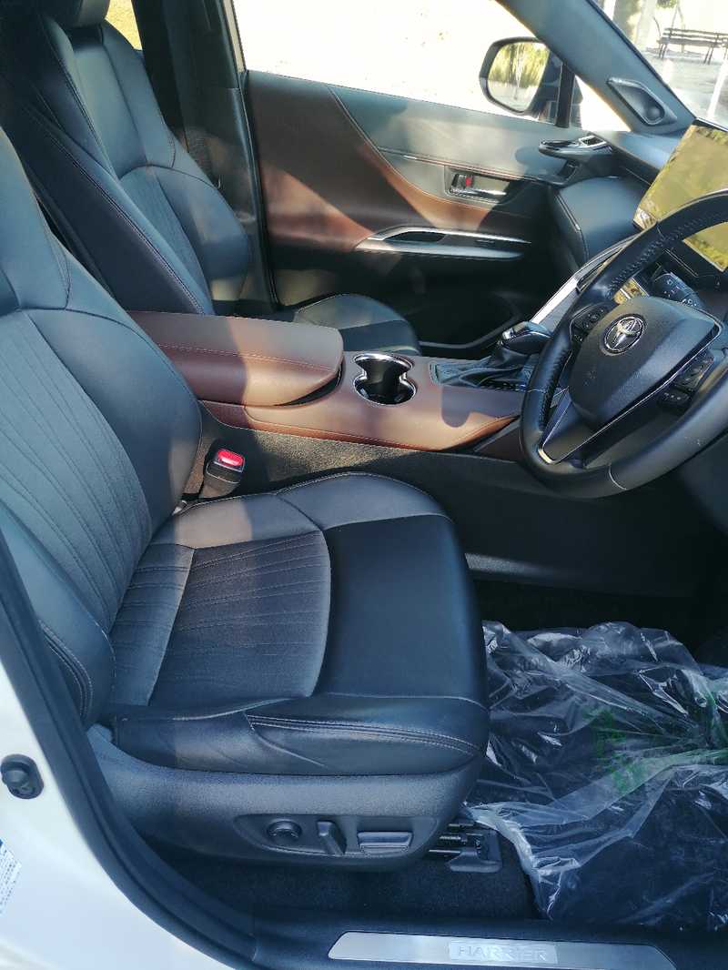 2021 Toyota Harrier 2,5L 2021 Cyprus