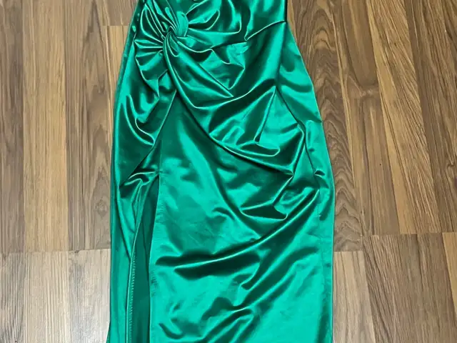 Prom dress γυμνασίου, Nicosia — Palouriotissa