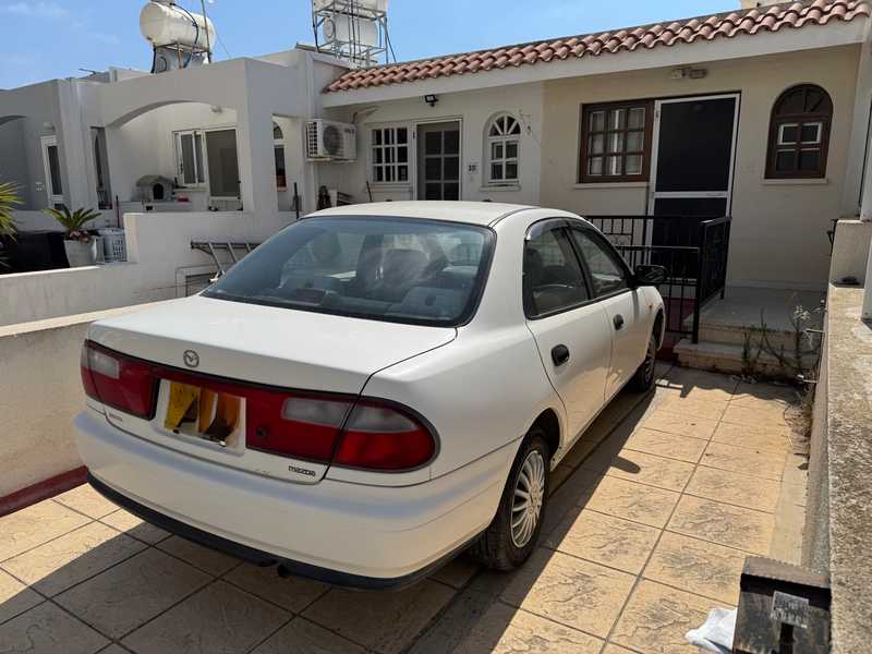 Mazda Familia 1,5L 1998