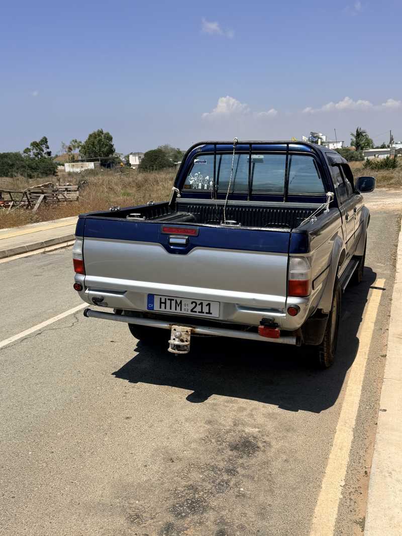 2002 Mitsubishi L200 2,5L 2002 Cyprus