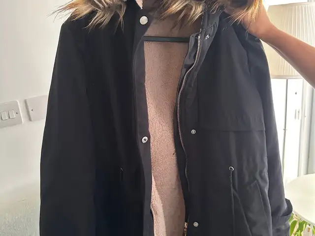 Light winter jacket, Nicosia — Aglantzia